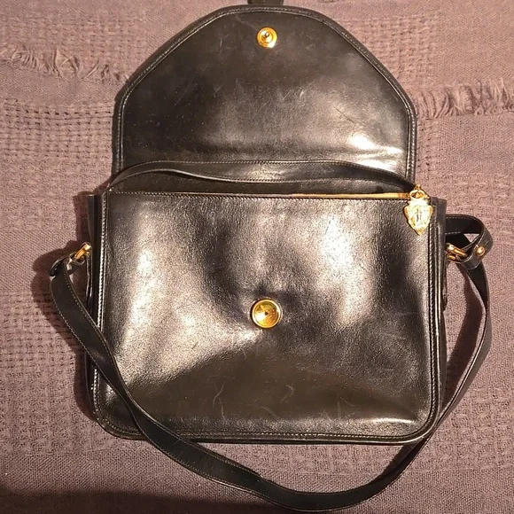 Designer Vintage Leather Handbag with Long Strap - Picture 8 of 9